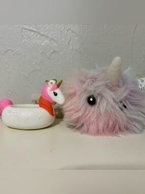Bath & Body Works Unicorn Pocketbac Sanitizer Holders